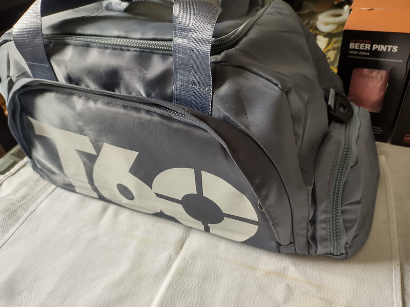 T60 Bolsa Academia Transversal Com Compartimentos Top D Luxo Cor Cinza Cor Da Correia De Ombro Cinza Desenho Do Tecido Liso